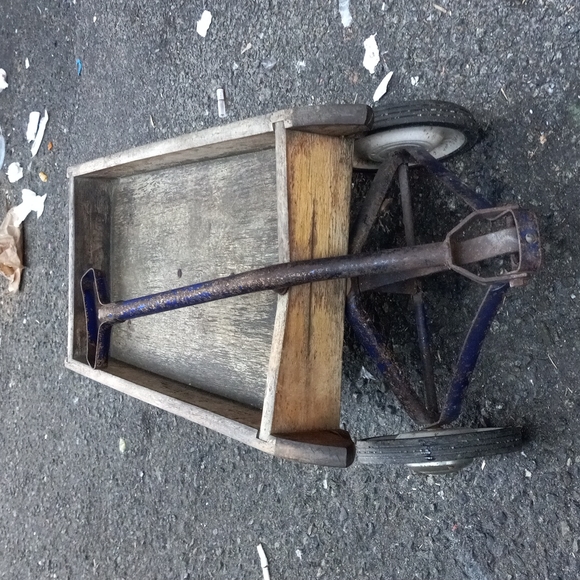 Retro Wagon - Picture 4 of 4